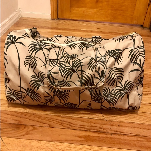 Herschel Supply Company Handbags - Herschel Supply Co Novel Duffle